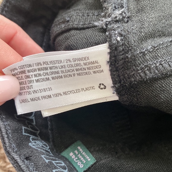 Worn Once Wild Fable HighRise Stretch Jean Shorts - Picture 4 of 7